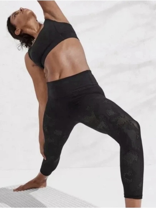 Athleta Pants - Athleta Women’s XXS Phenom Camo Black Athletic Fitness Leggings Breathable NWOT